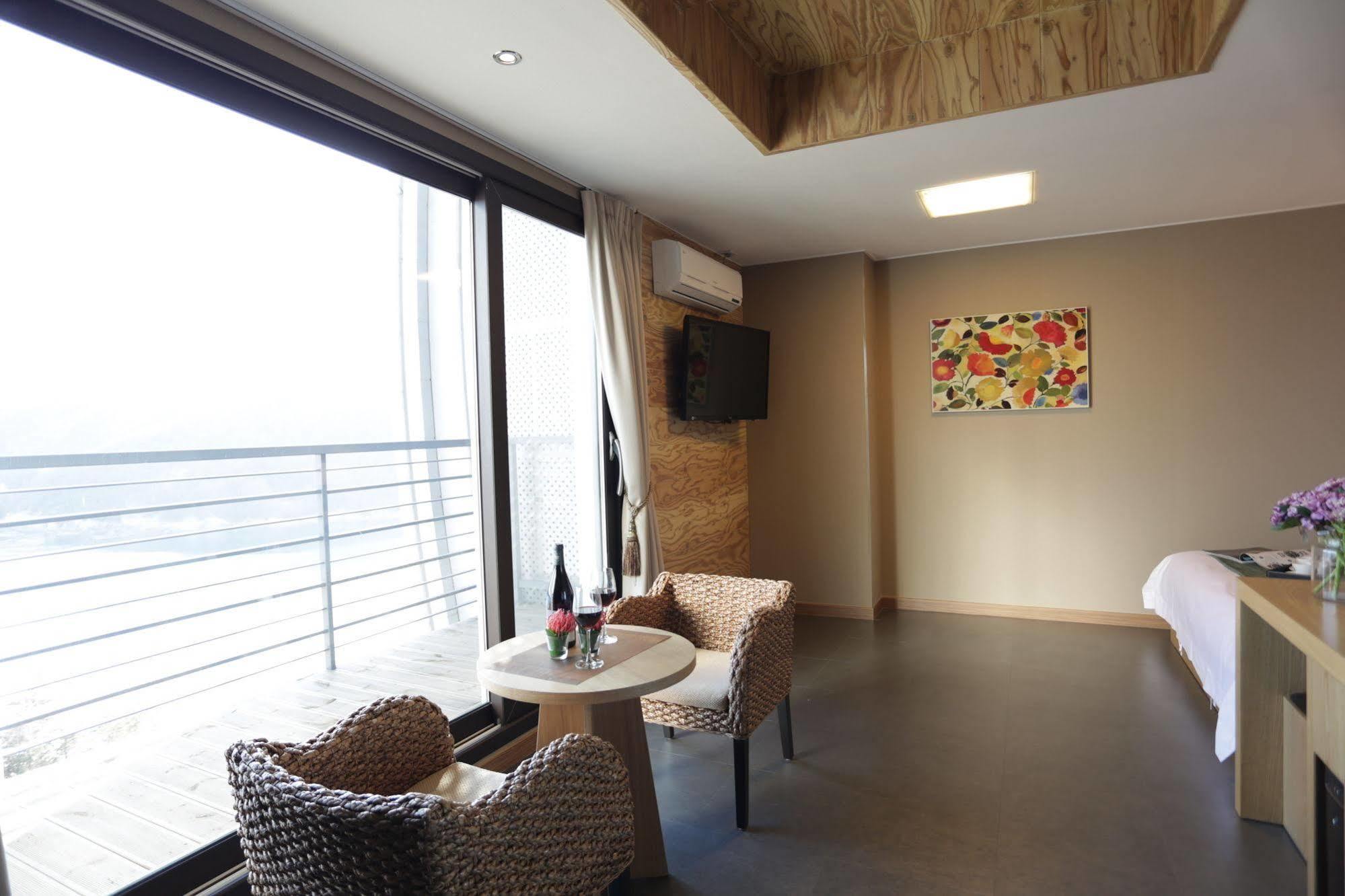 Radiance Tourist Hotel กอเจ ภายนอก รูปภาพ