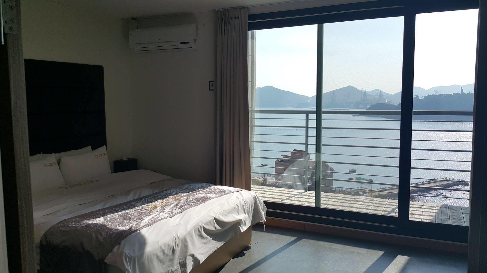 Radiance Tourist Hotel กอเจ ภายนอก รูปภาพ
